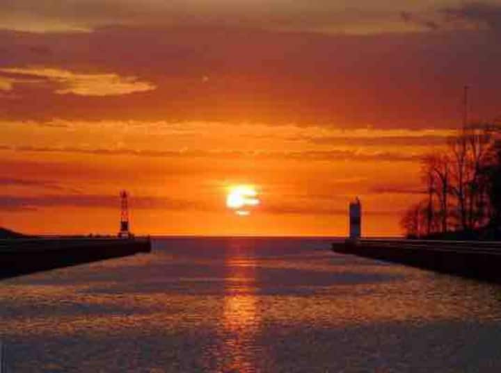 Pentwater Vacation Rentals Cottage and House Rentals Airbnb