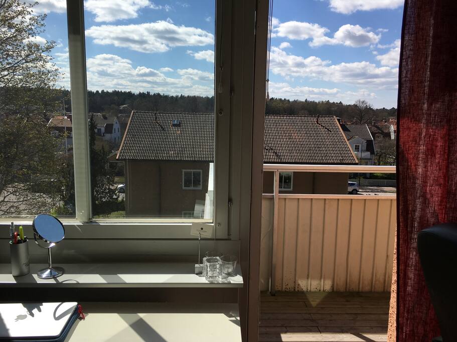The balcony has nice mid day sun.