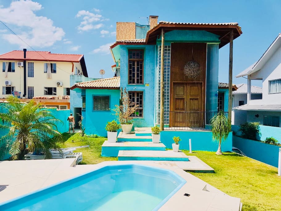 Casa com Piscina