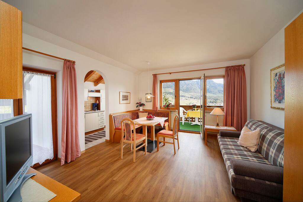 Wohnraum/Küche Wohnung Nr. 6