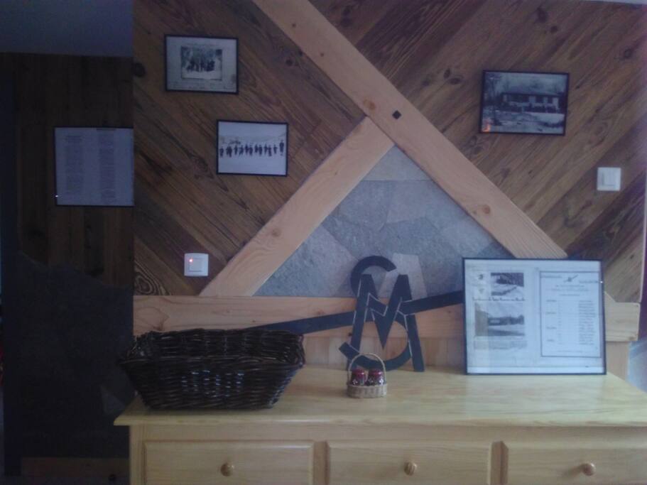 BELLE DÉCORATION RUSTIQUE
HISTORIQUE DU CHALET