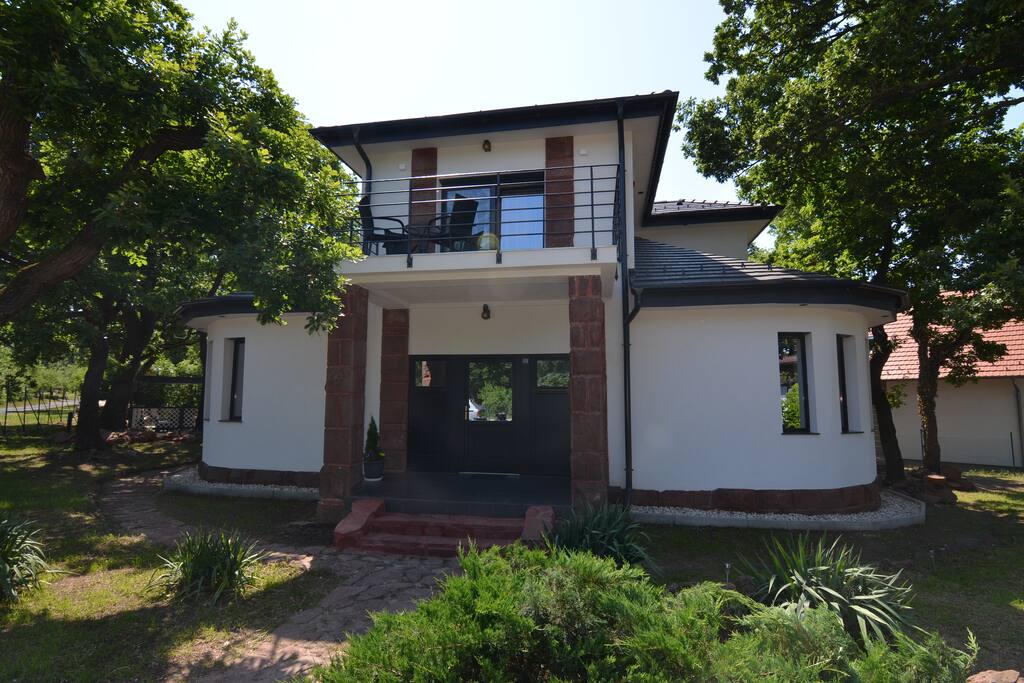 Csillag Villa épülete
