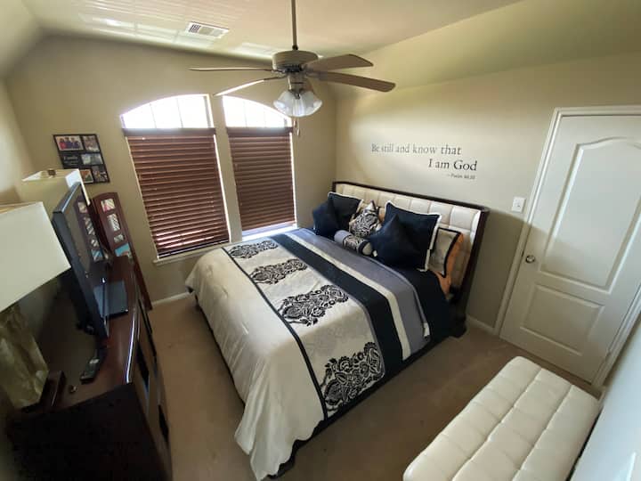 Chambre n °3 lit king à l'étage 