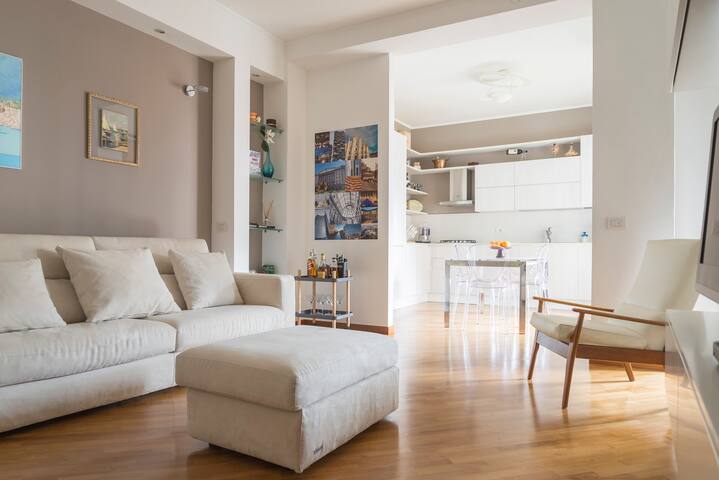 Pleasant and modern apartment next to MiCo & Fairs