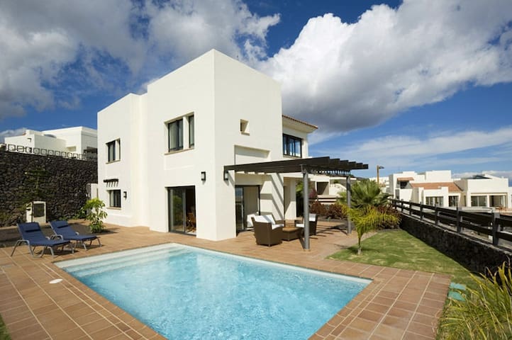 Canarianfeeling managed Airbnb listing 2