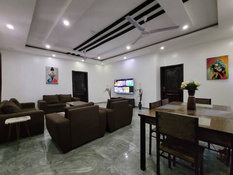 Entire 3-bedroom Solar house in Pokuase, Accra.