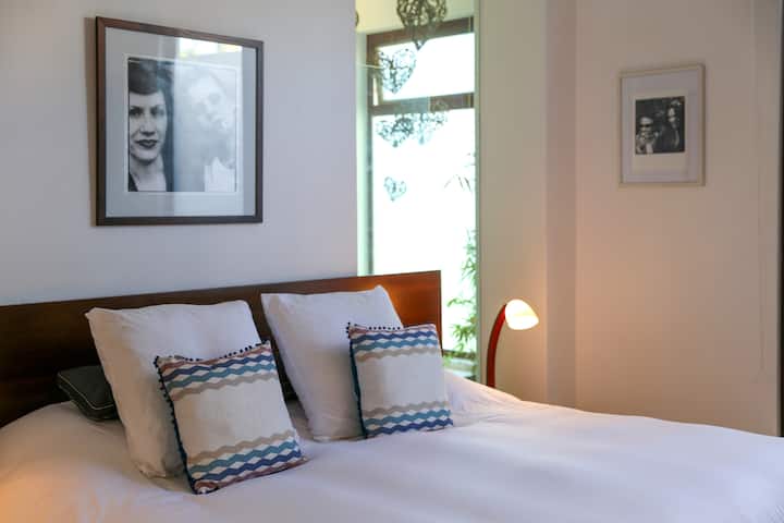 Მთავარი საძინებელი.