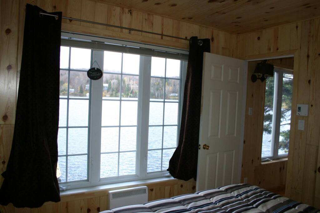 Vue sur le lac - Chambre Principale