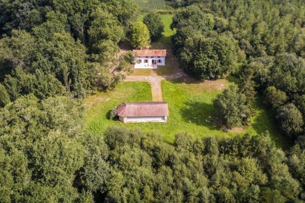 La maison et sa grange
