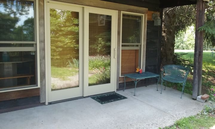 Guest Cottage on the grounds of a Buddhist Temple