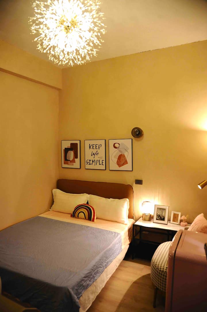 Guangfu Xiaozhai A3@NTHU 5 minutes, near the Taipei City Zoo and Holiday Flower Market, with good…