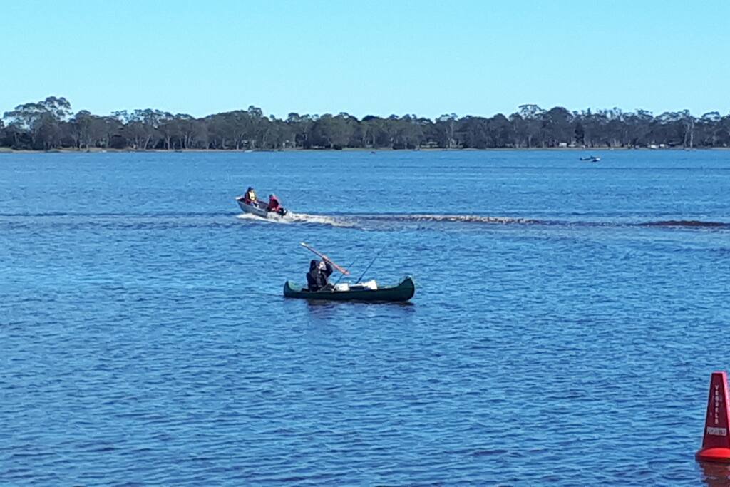 Trout, yabbies, redfin, skiing, kayaking, 5.5km walking track.