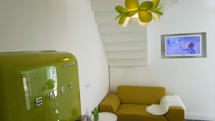 Modern Apartment, Own Kitchen, Free Parking! - Haarlem