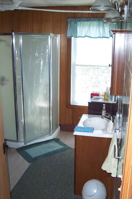 Full bathroom