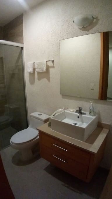 Cada recámara con baño individual