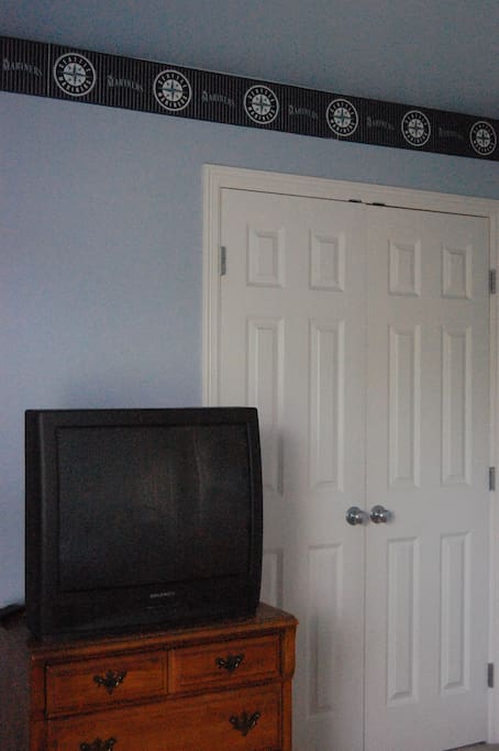 Dresser, closet, TV