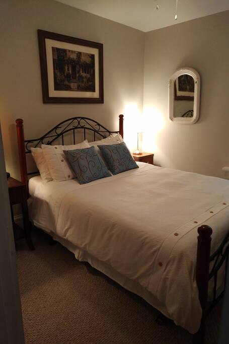 Queen Bedroom