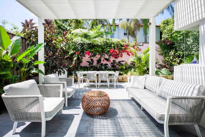 Vaucluse/Watsons Bay Beach House: 4 BR Villa