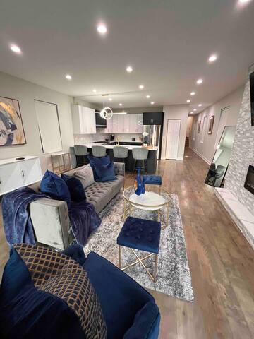 Modern Home ~20 min from Downtown gallery image 4