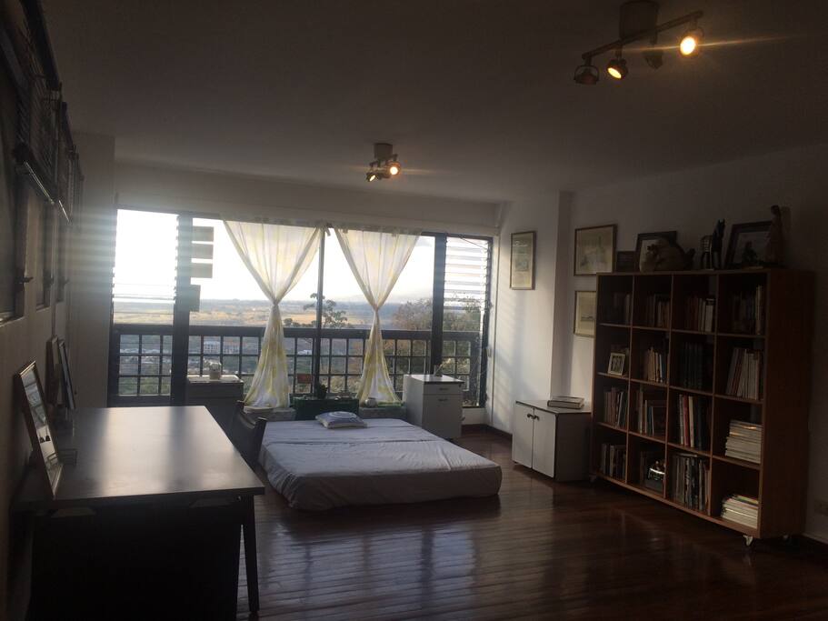 Studio Space with a great view and roof terrace