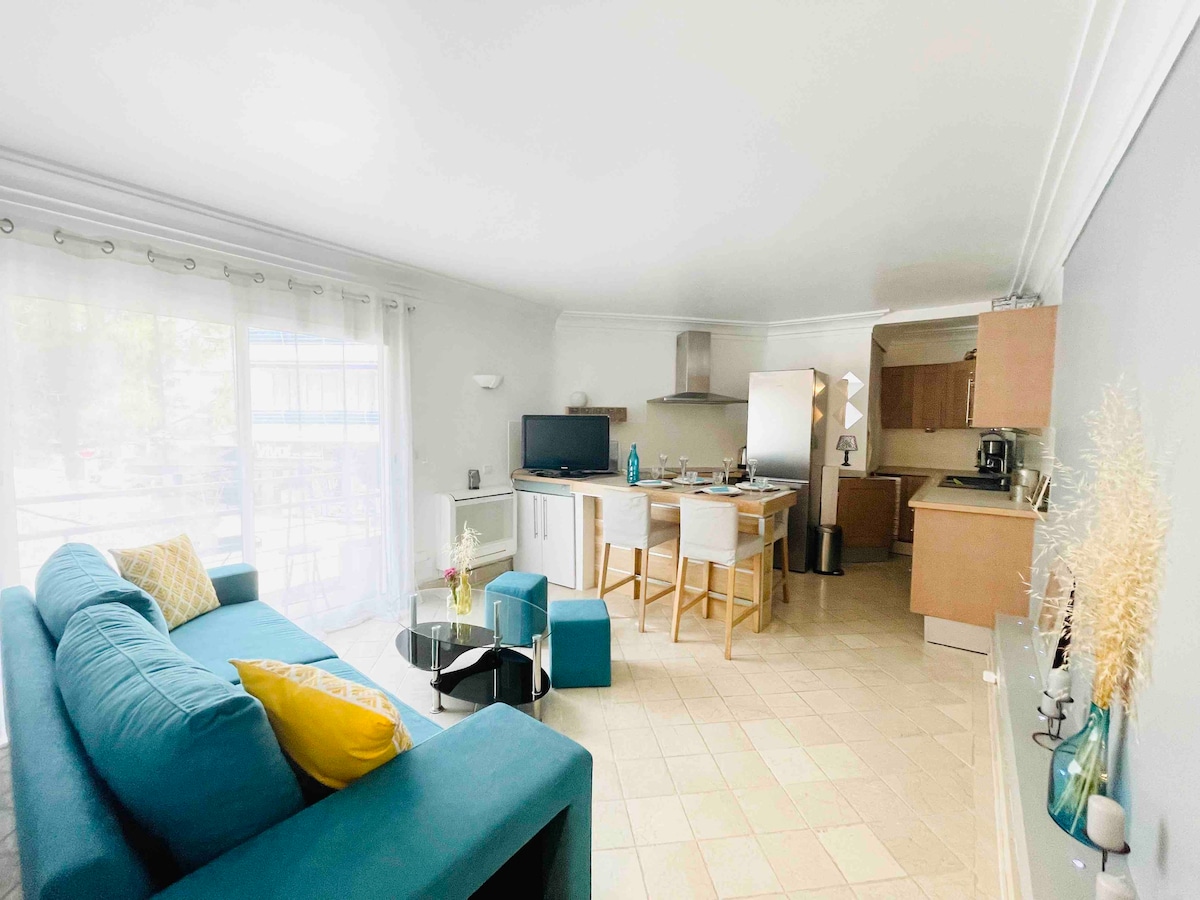 Cote d'Azur Vacation Rentals & Homes - France | Airbnb