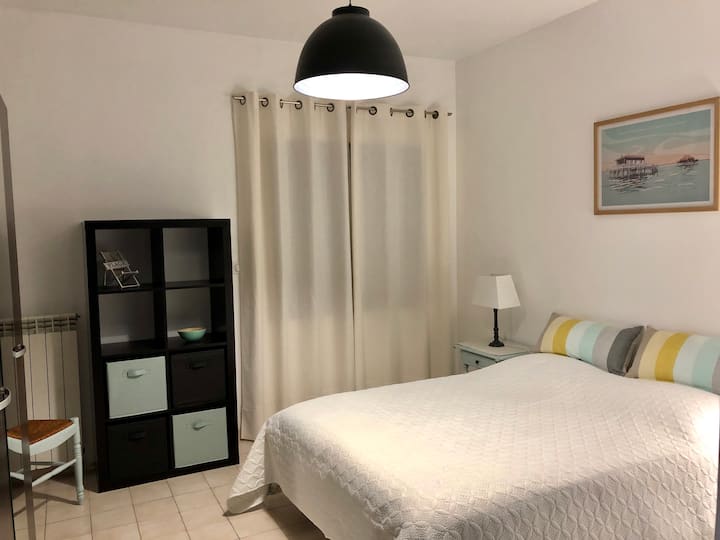 Chambre (תאורה 140)