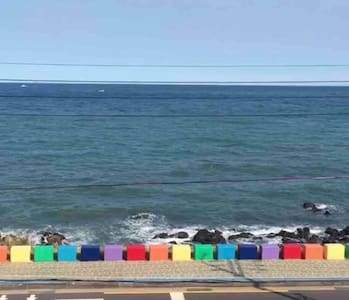 제주바다가보이는 펜션, 공항10분소요 (Seaview/Airport10min)