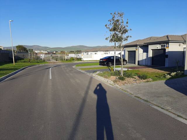 Luxuriously Laid on Long Acre gallery image 4