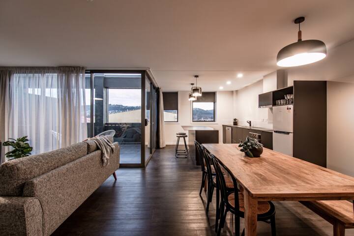 Change Overnight – City View – 2 Bed Apartment