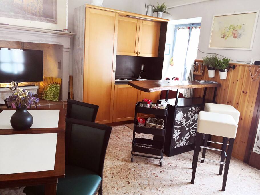 Zona giorno e cucina #cortedalcastello
