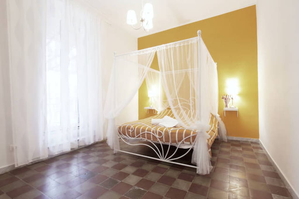 Comfortable double room with shared bathroom and private large terrace
