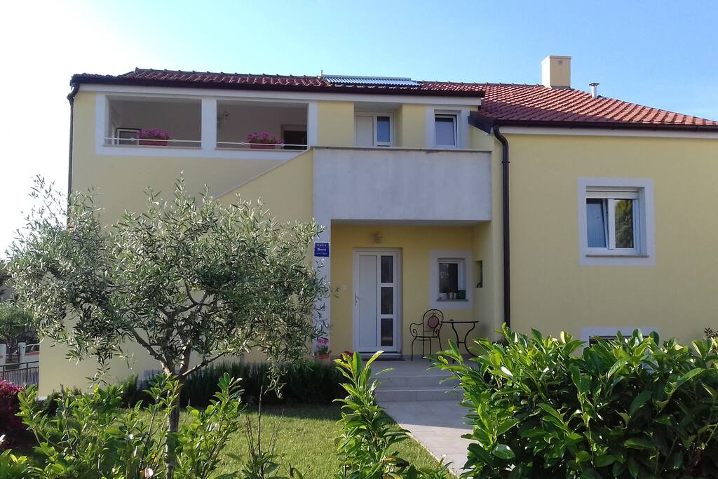 Garden in front of the house