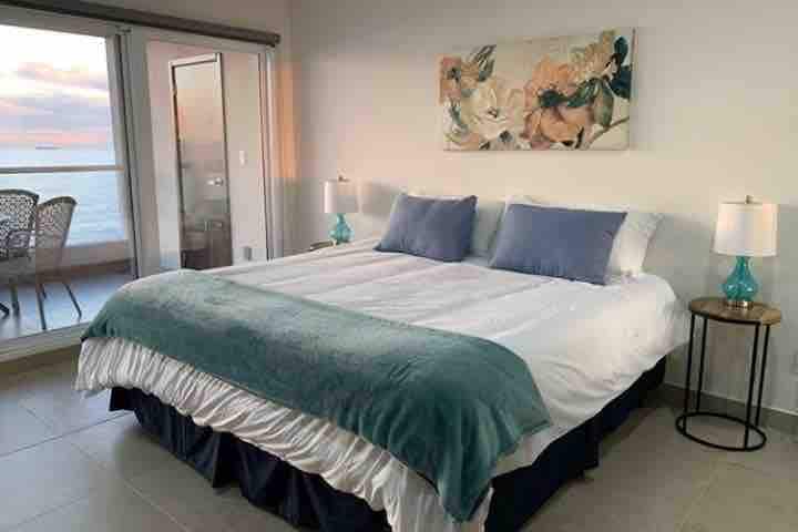 غرفة النوم الرئيسية 