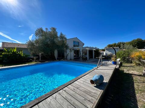 House rental 10 people.