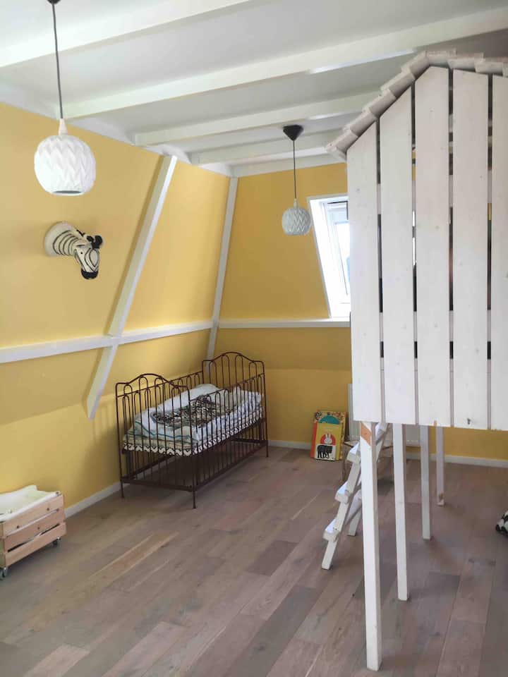 1 - ва детска стая