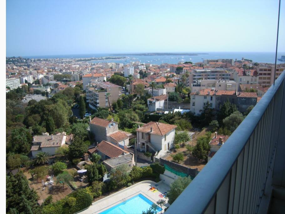 vue sur la baie de Cannes et les îles