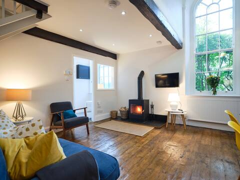 Top Airbnb: Luxurious 2 bed cottage near Kendal in Cumbria