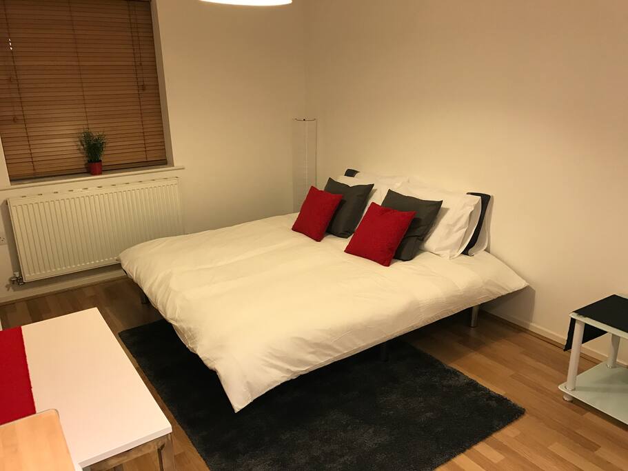 Benefit of an extra large sofa bed for extra guest.