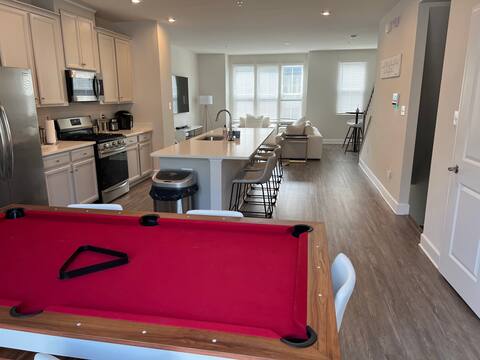 Stunning home close to DC/NFL stadium/MGM Grand