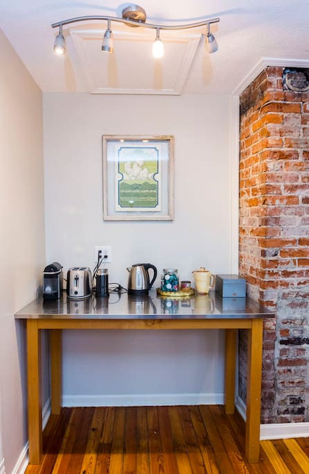 coffee and tea area (nespresso!)