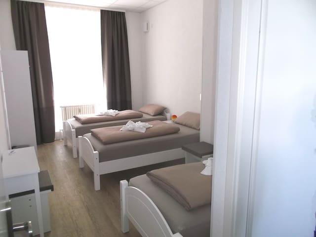 Untereisesheim - Favorit Zimmer B 2