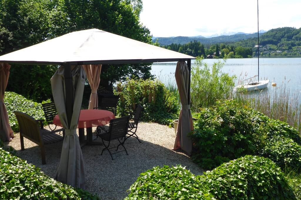 Freisitz mit Pergola