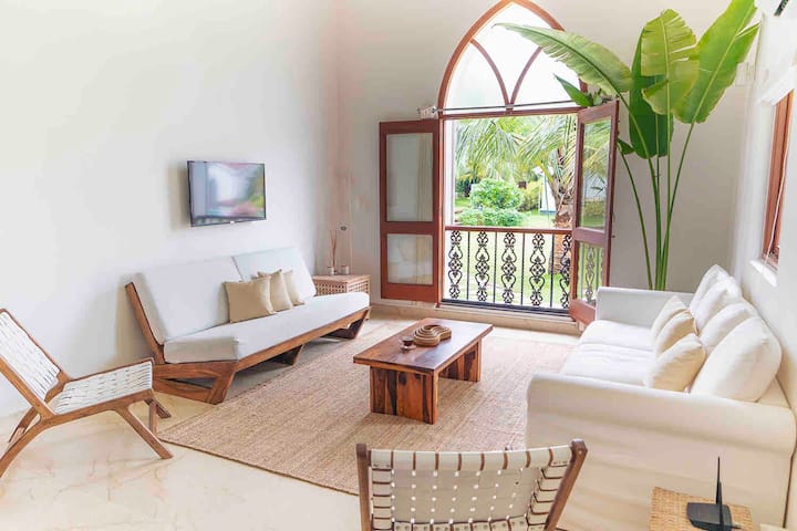 Living room overlooking the pool