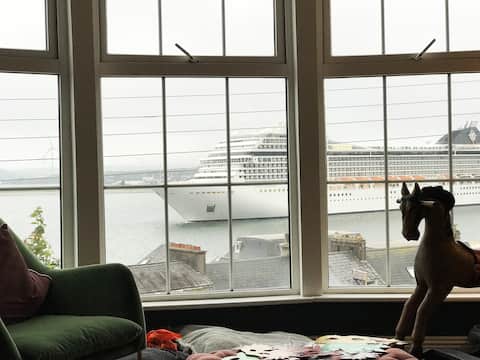 Buckley House Cobh, a creative retreat & sea views