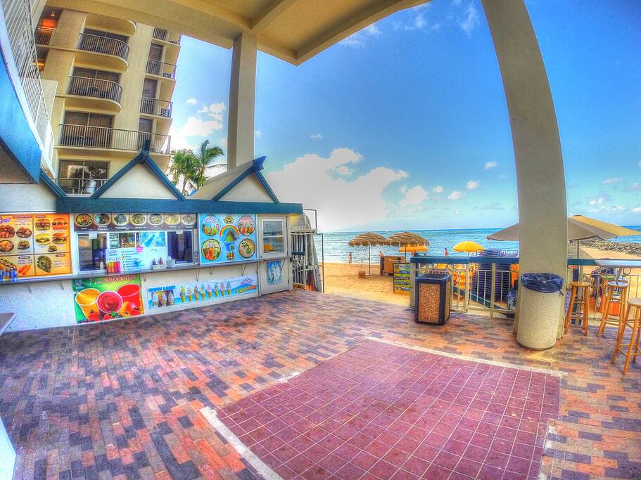 famous "shaved ice" served at Waikiki Shore hotel