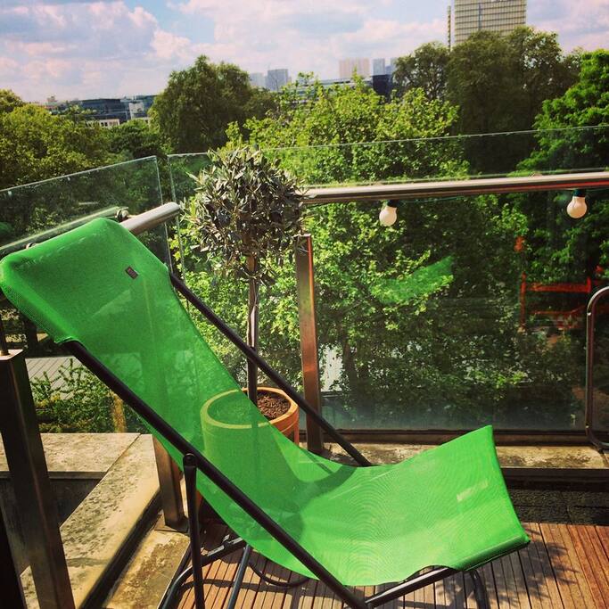 Terrasse avec vue sur Paris!