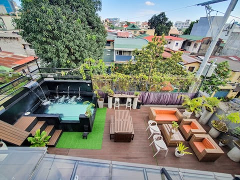 The Garden Deck w Heated Pool near SM North, w KTV