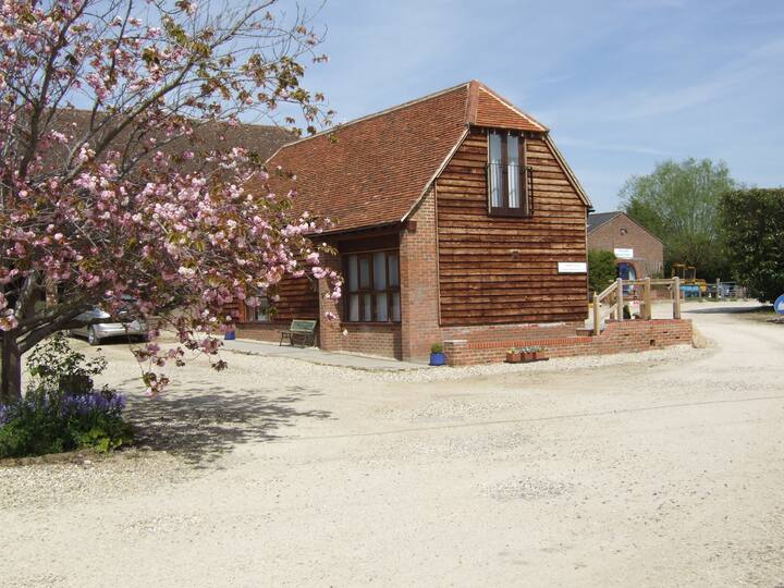 Drayton Vacation Rentals & Homes England, United Kingdom Airbnb