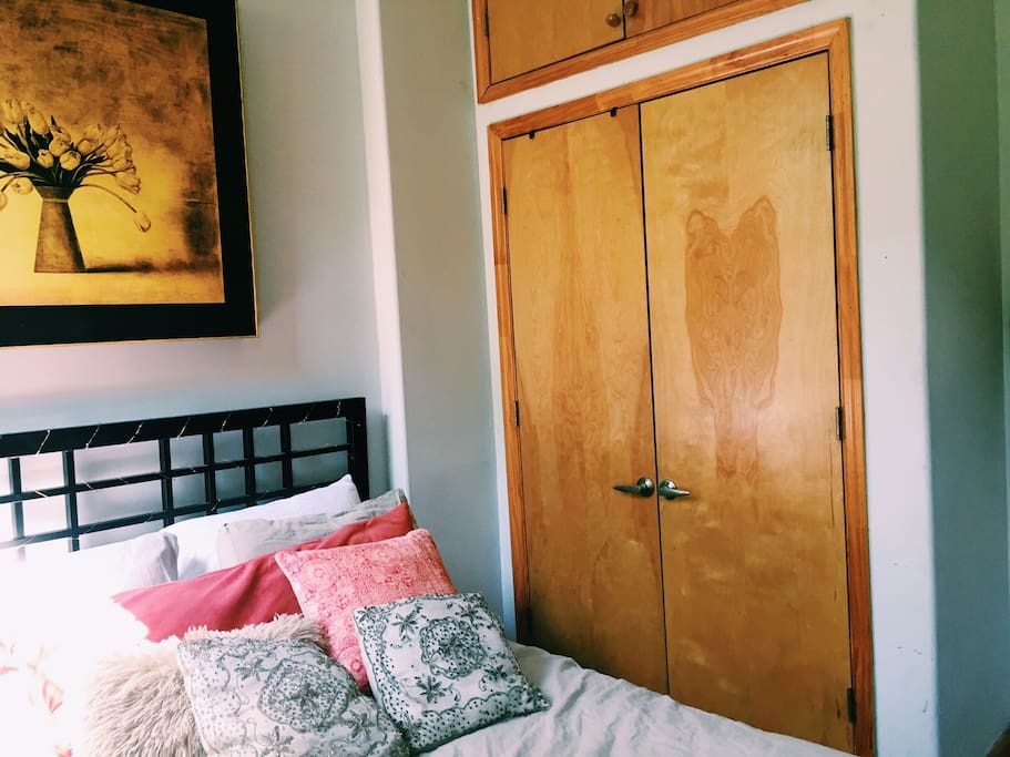 Bedroom-Closet
