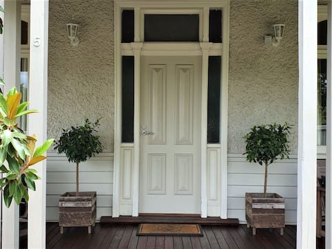 Top Airbnb: Healesville House - Magnolia House in Healesville